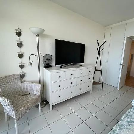 Wind Und Meer, 3-zimmer Ecksuite In Der Maritim Residenz Travemuende