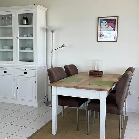 Apartment Wind Und Meer, 3-zimmer Ecksuite In Der Maritim Residenz Travemünde
