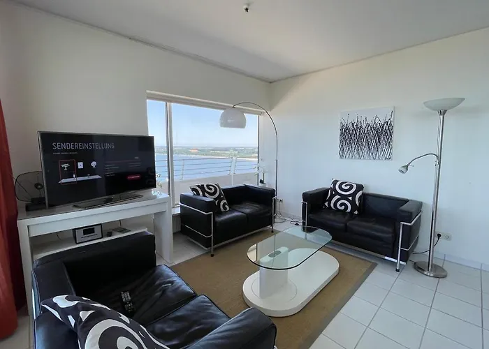 Wind Und Meer, 3-zimmer Ecksuite In Der Maritim Residenz Travemuende